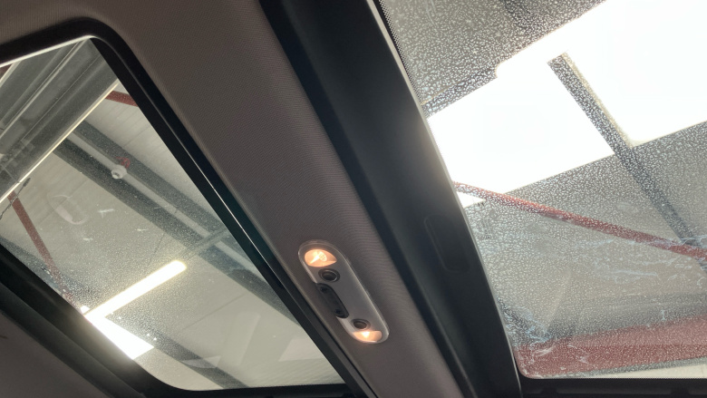 MINI Hatchback 1.5 Cooper Classic 5dr Auto Petrol Hatchback